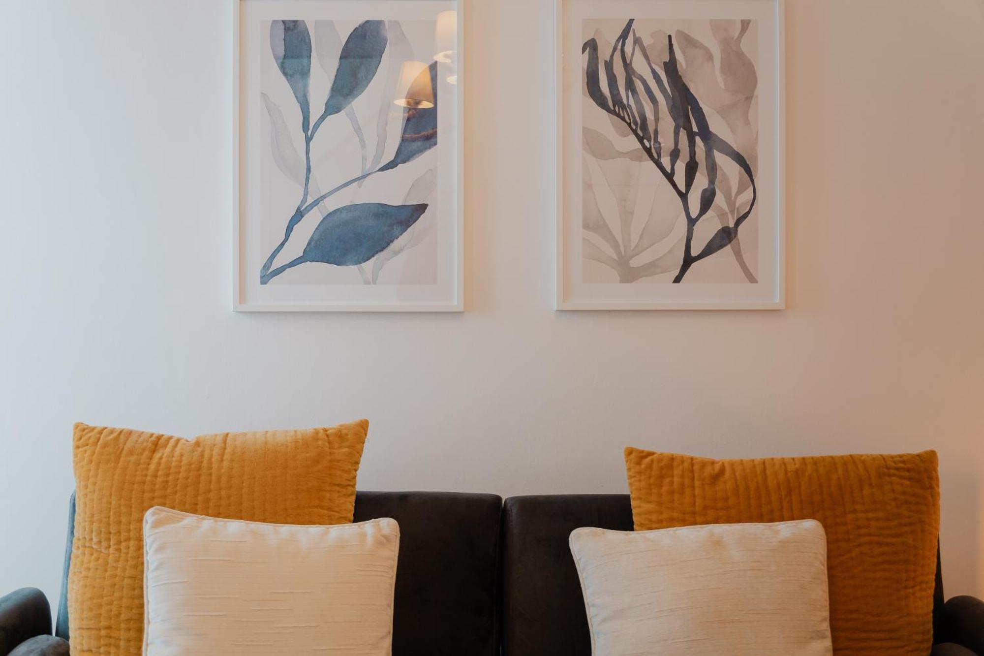 Appartamento Stylish Getaway In A Mezzanine Flat By The Castle Lisbona Esterno foto